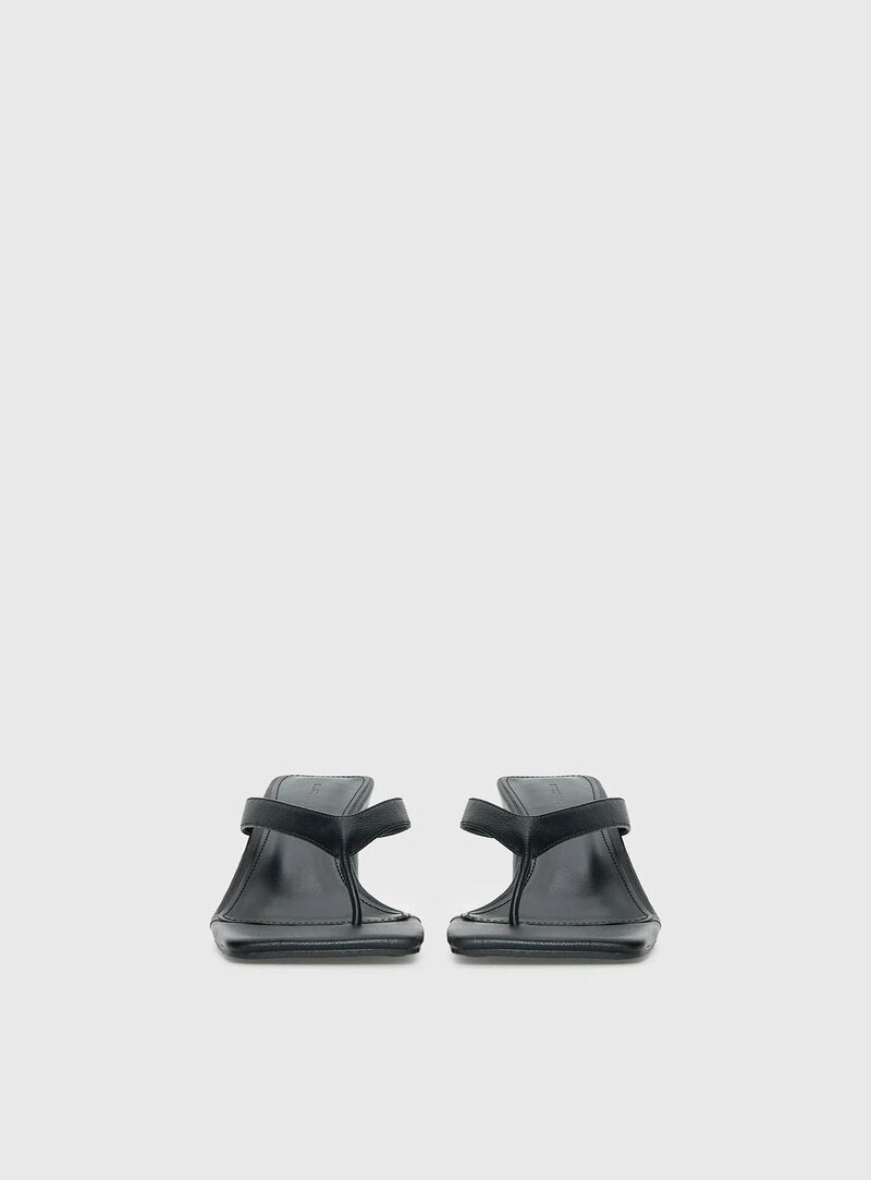 The Mona Heels Black