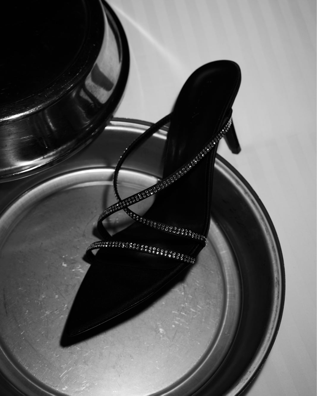 EFFY - BLACK SATIN-DIAMANTE